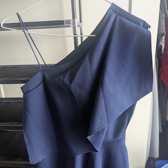Topshop One-Shoulder Dress in Navy - Picture 2 of 5